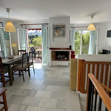 Spacious Family Aljamar 8a Villa Nerja